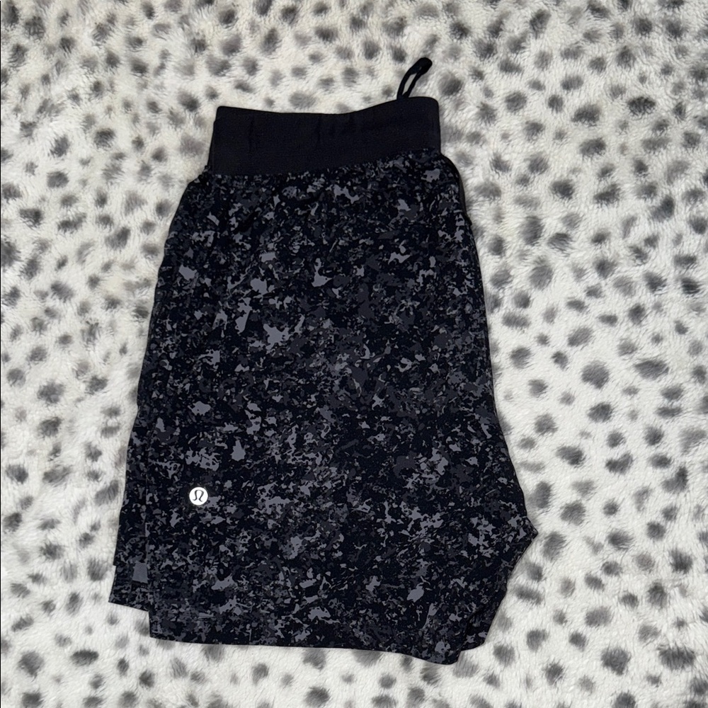 lululemon athletica Charcoal and Black Patterned Shorts